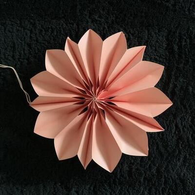 Papierblüte